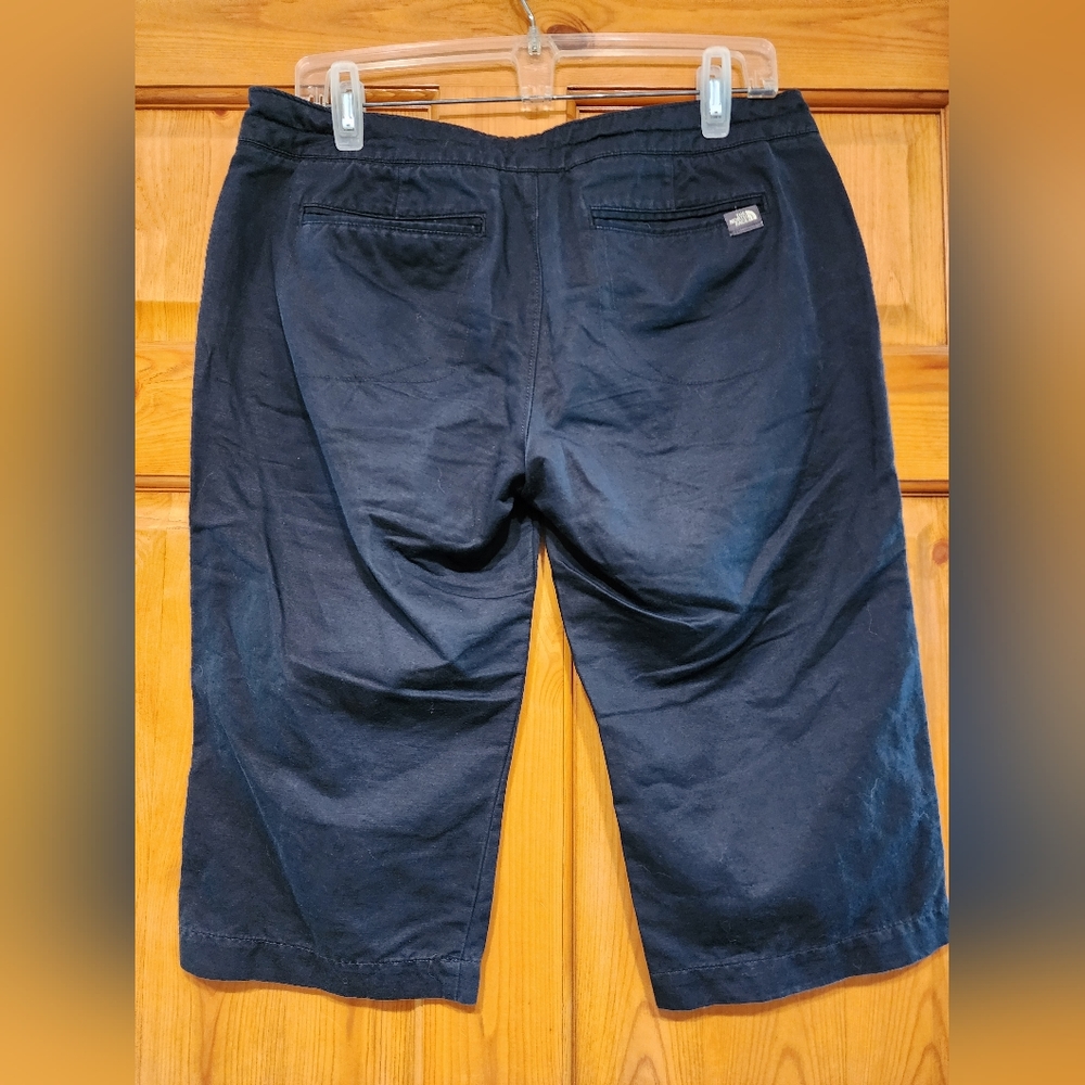 The North Face Ladies Hiking Capris, Black, Size 10 - Picture 8 of 8